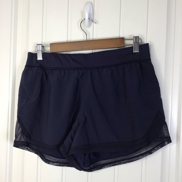 Lululemon Two with One Short in Midnight Navy/Chakra Print Blueberry Jam Size 8. - Picture 8 of 9